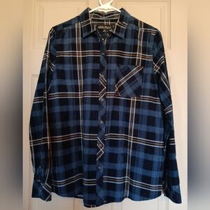 North River Outfitters 100% Cotton Flannel Shirt - Size Medium
